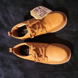 TOMS Brown Chukka Boots 3Youth